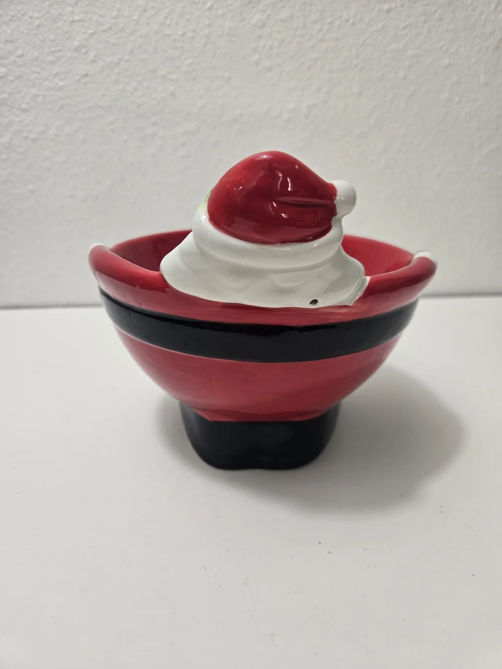 Santa Ceramic Candy Dish - Red and Black Holiday Bowl